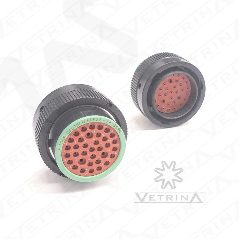 Conector circular Deutsch série HDP20 de 35 vias, modelo HDP26-24-35PN, em termoplástico preto, projetado para alta densidade de pinos e vedação industrial.