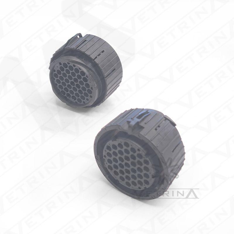 Conector fêmea circular ITT Cannon série APD de 37 vias, modelo 121583-0058, cor preta com trava tipo baioneta, ideal para aplicações pesadas e vedação de alta performance.
