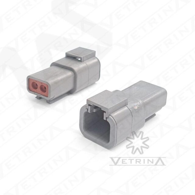 Conector macho Deutsch série DTP de 2 vias, modelo DTP04-2P-C015, cor cinza, com vedação especial para cabos de bitola fina entre 0,35 e 0,75mm².