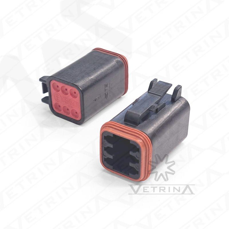 Conector fêmea selado Deutsch série DT de 6 vias, modelo DT06-6S-CE02, cor preta com vedação para fios de parede fina (Thin Wall), em termoplástico resistente.