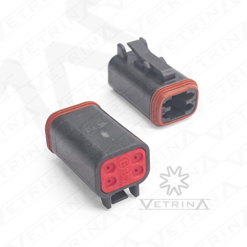 Conector fêmea selado Deutsch série DT de 4 vias, modelo DT06-4S-CE02, cor preta com vedação reduzida para cabos de 0,75 a 1,5mm² e proteção IP68.