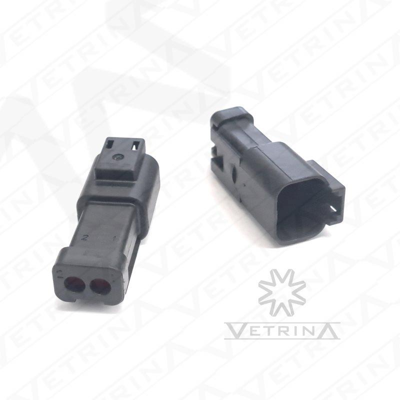 Conector macho selado Deutsch série DT de 2 vias, modelo DT04-2P-E005, cor preta com retentor traseiro de proteção e vedação IP68.