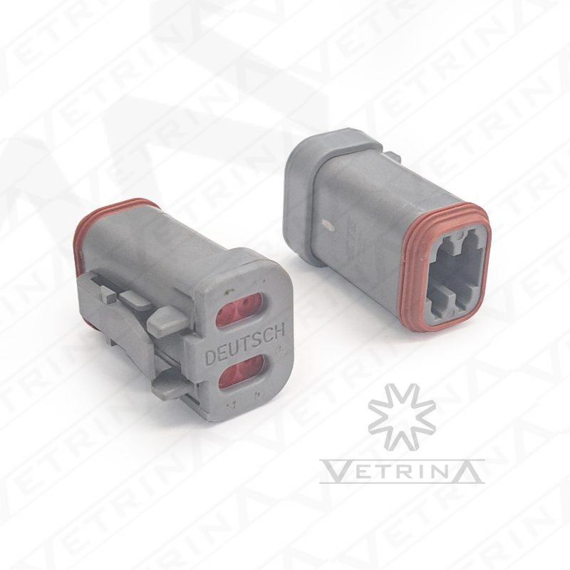 Conector plugue fêmea Deutsch série DT de 4 vias, modelo DT06-4S-CE01, com vedação especial e retentor traseiro para fios finos.