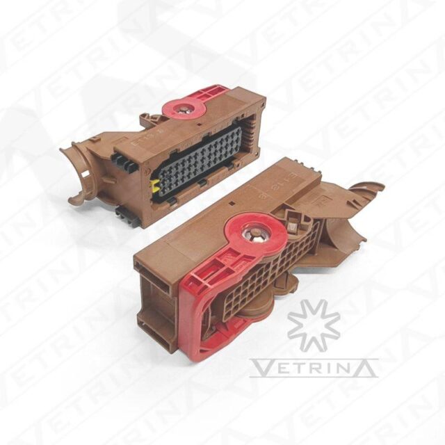 Conector fêmea selado TE Connectivity série LEVYSEAL de 39 vias, modelo 6-2208684-3, cor marrom com alavanca de trava, projetado para alta densidade de pinagem em aplicações automotivas pesadas.