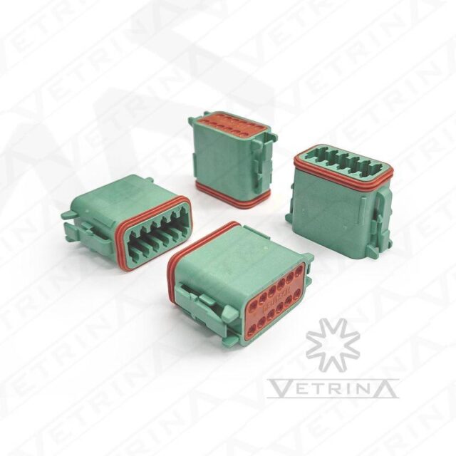 Conector selado Amphenol série AT de 12 vias, modelo AT06-12SC, na cor verde com codificação C, projetado para alta durabilidade em chicotes elétricos industriais.