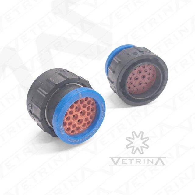 Conector circular Amphenol AHDP de 29 vias, modelo AHDP06-24-29PR-SRA, na cor preta, configurado para terminais pino e equipado com adaptador de saída SRA para proteção de chicotes elétricos.