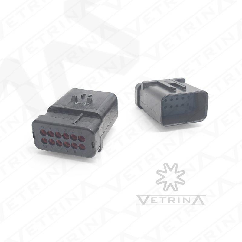 Conector macho selado TE Connectivity série AMPSEAL 16 de 12 vias, modelo 776438-4, cor verde com chaveamento tipo 4, projetado para conexões seguras e estanques em ambientes severos.
