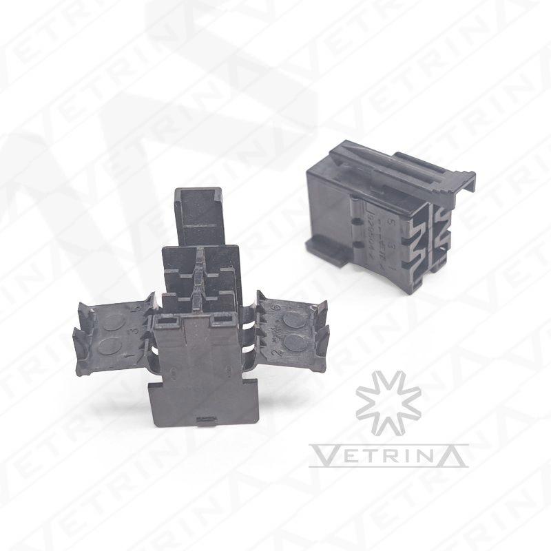 Conector fêmea TE Connectivity série Junior Power Timer de 6 vias, modelo 929504-2, cor preta.