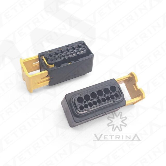Conector plugue fêmea TE Connectivity série MCP de 15 vias (Mixed), modelo 1-1563878-1, com trava de alavanca e vedação IP67.